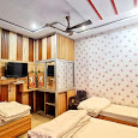 Hotel Mahabir Inn Mathura Zewnętrze zdjęcie